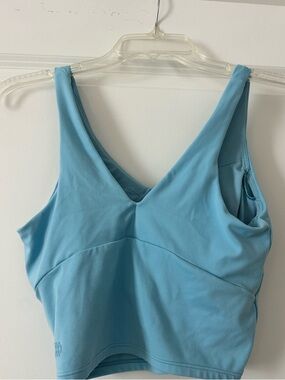 Light Blue V-Neck Athletic Crop Top